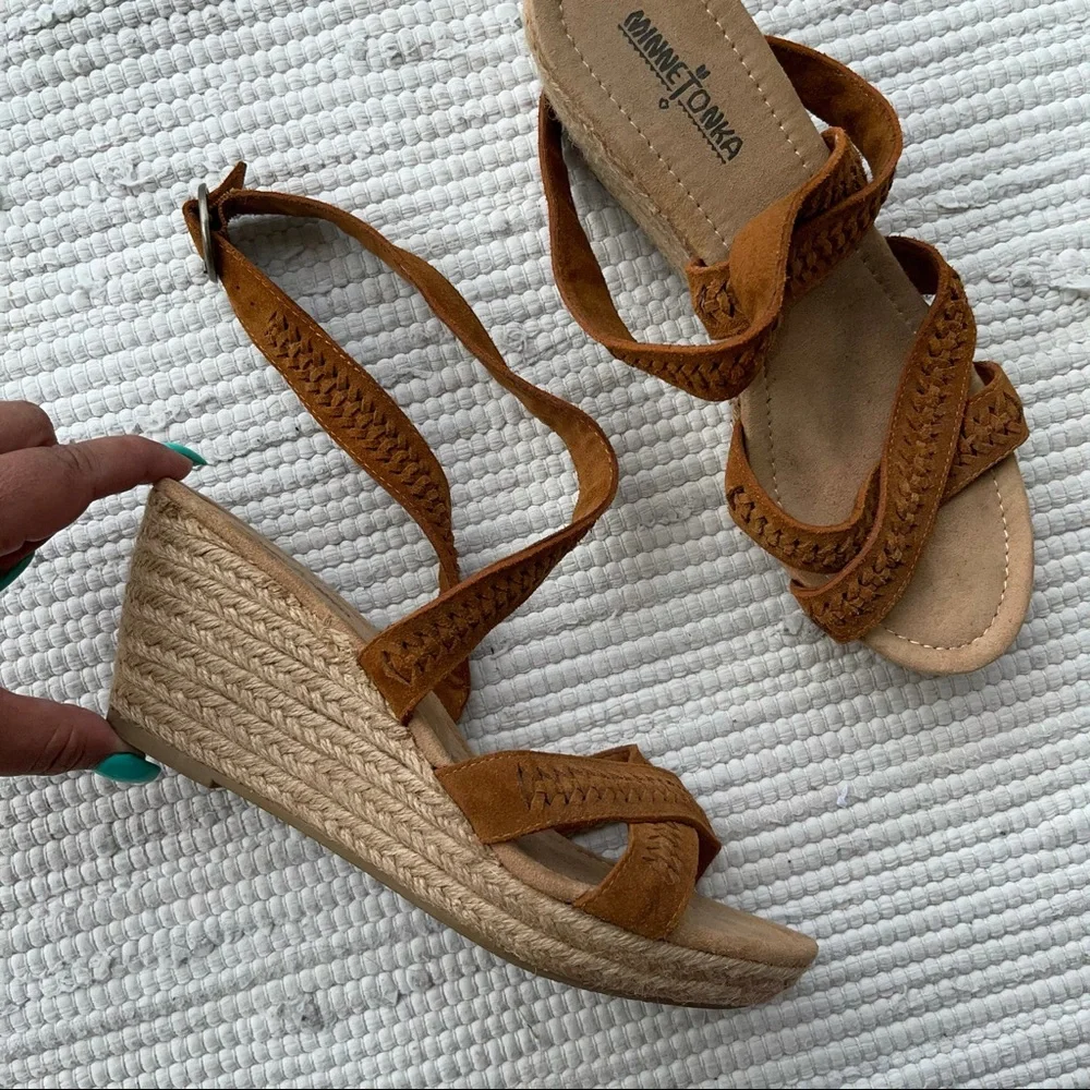 Minnetonka Leather Wedge Sandals Brown Boho Ankle Strap Sz 10